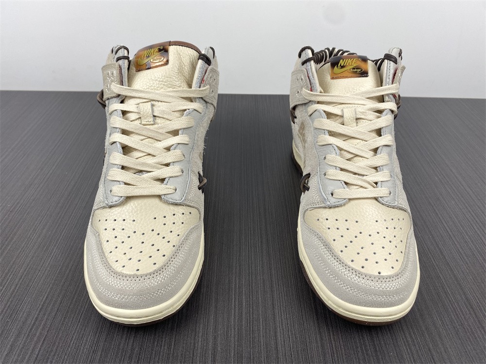 Bodega X Nike Dunk High CZ8125-100